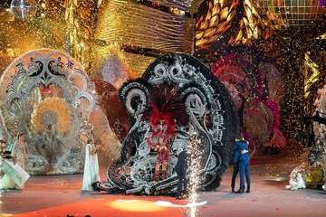 Lola Ortíz, representante de la firma teldense Tapicería Peñate, nueva Reina del Carnaval de la capital grancanaria/TA y Lpacarnaval.